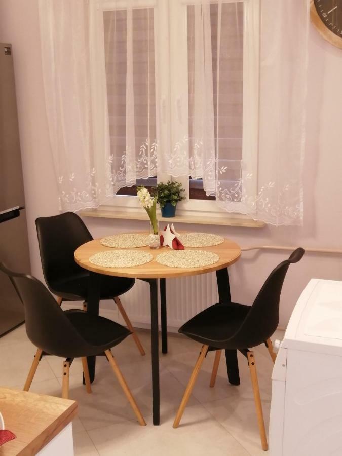 Apartament Euro 1 ビトム エクステリア 写真